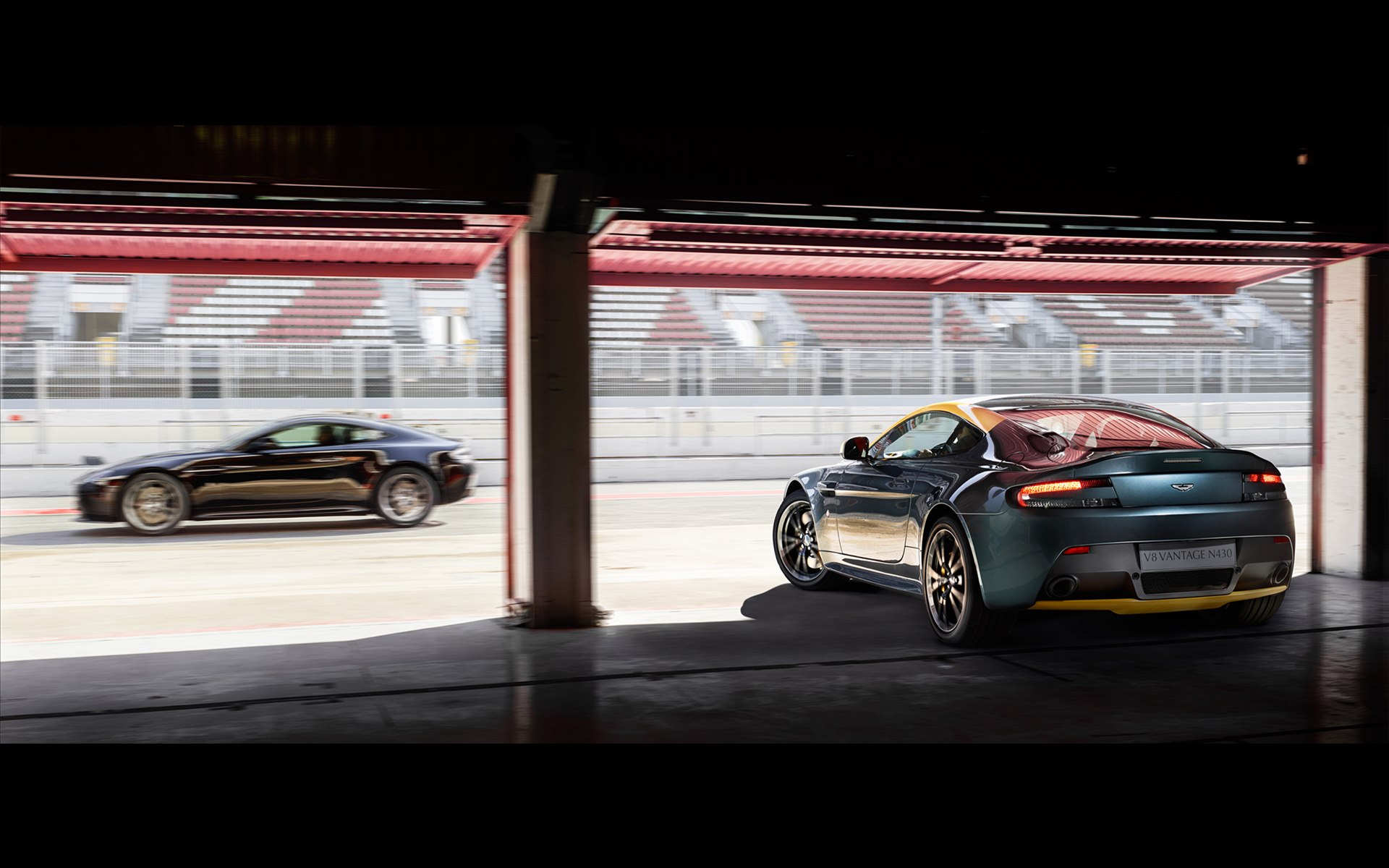 Aston Martin V8 Vantage N430 2015